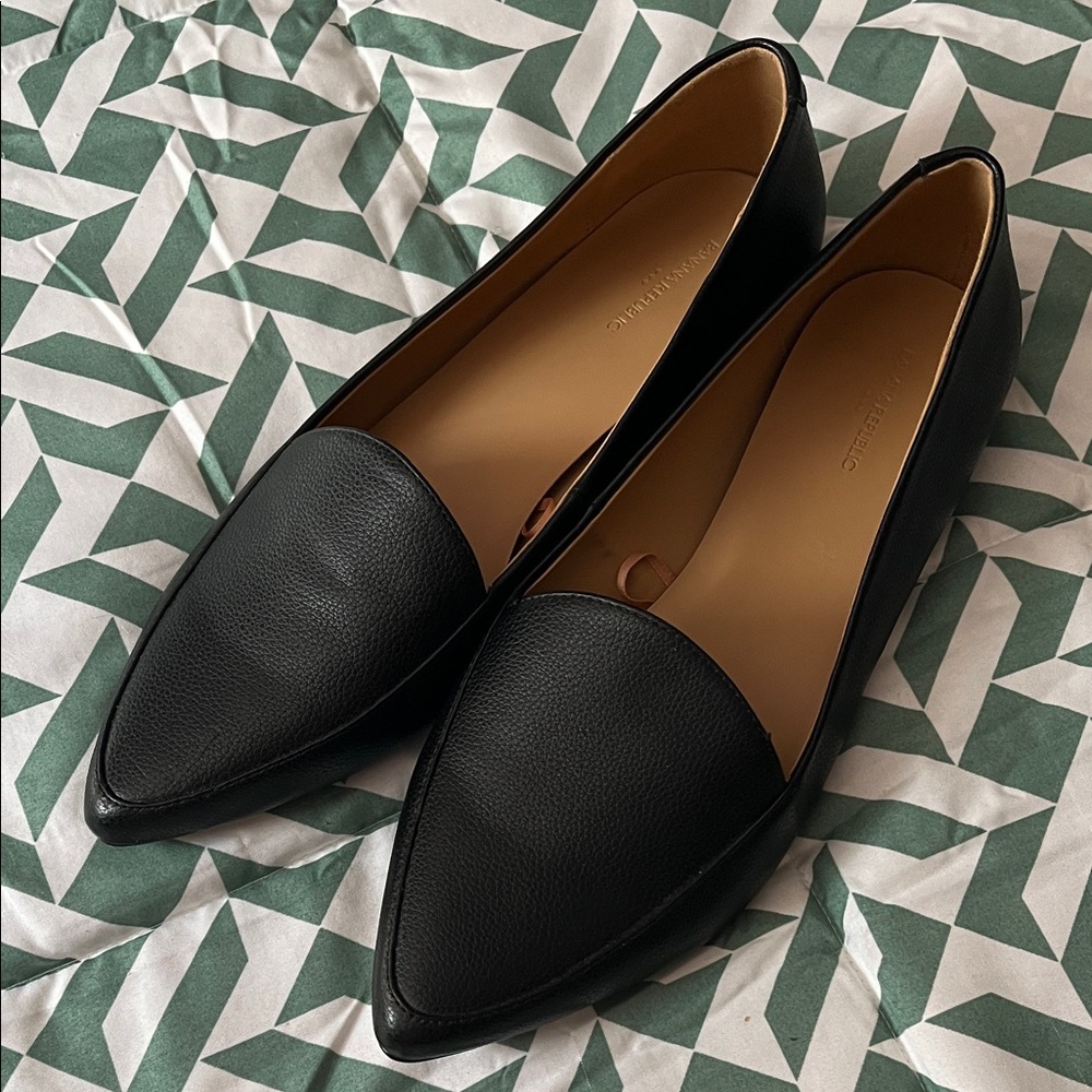 Banana Republic Black Loafers Size 10